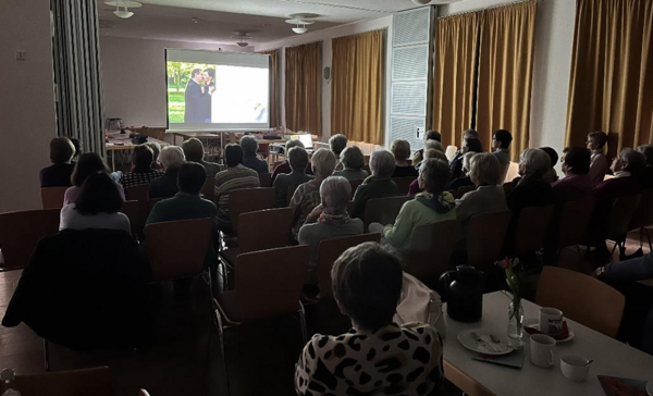 Movie-Kaffee im Pfarrsaal