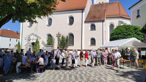 Patroziniumsfest mit Weißwurstfrühschoppen